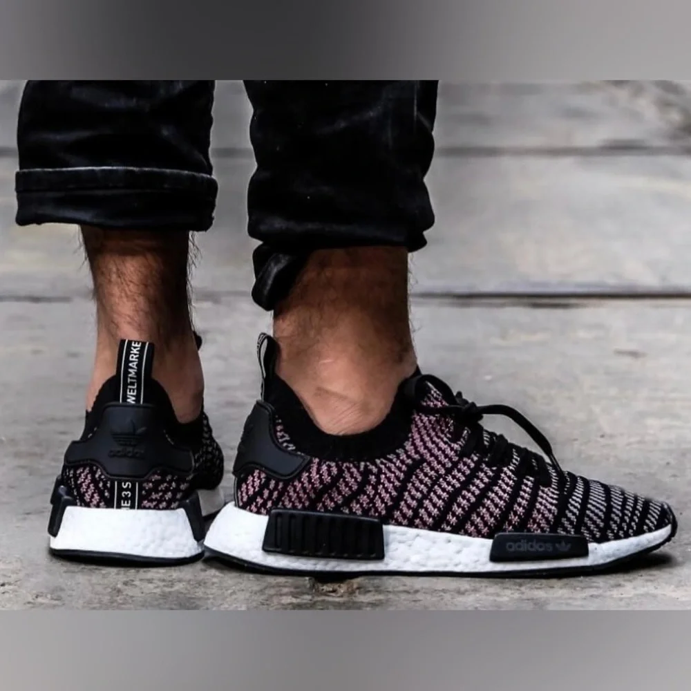 adidas NMD R1 STLT sneaker training Shoes Black Grey Solar Pink men's 10.5